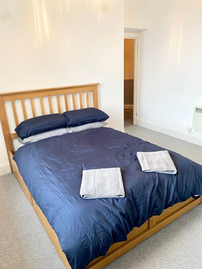 Torquay, 2 Bedrooms, Sleep 6, Free Parking, Torbay ภายนอก รูปภาพ